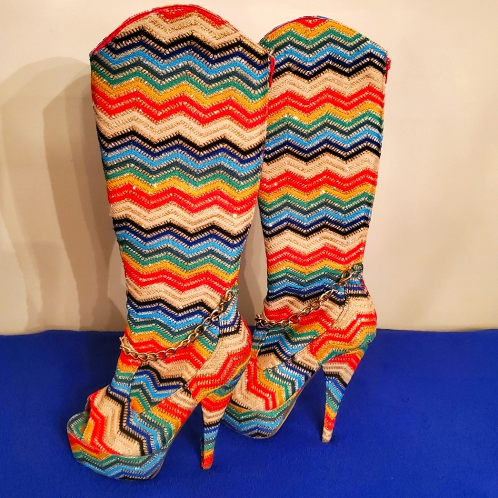 Used Mona Mia Multicolor Boots